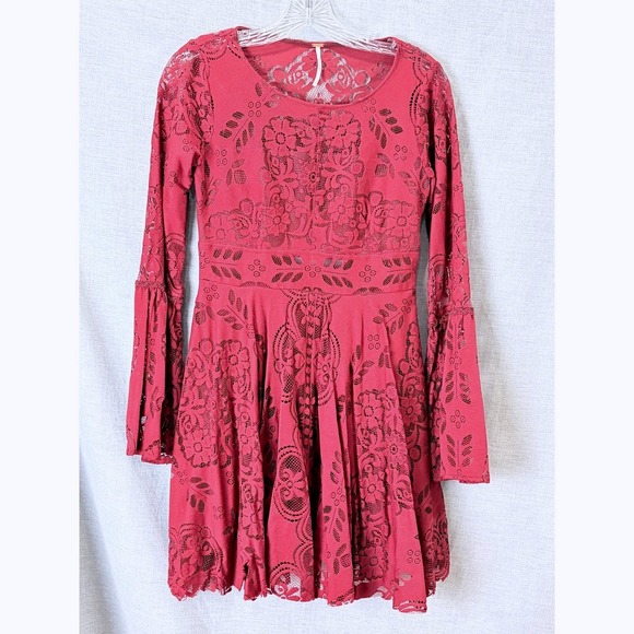 Free People Dresses & Skirts - Free People Womens Floral Lace Bell Sleeve Open Back Mini Dress‎ Red Size 2